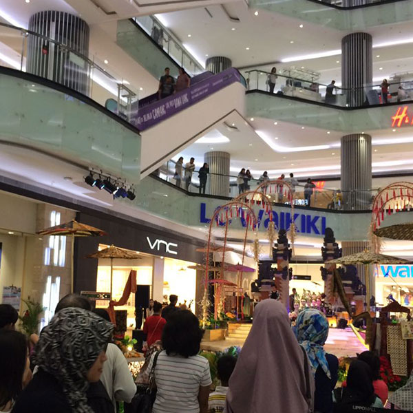 heritage of indonesia event in lippo mall puri st. moritz