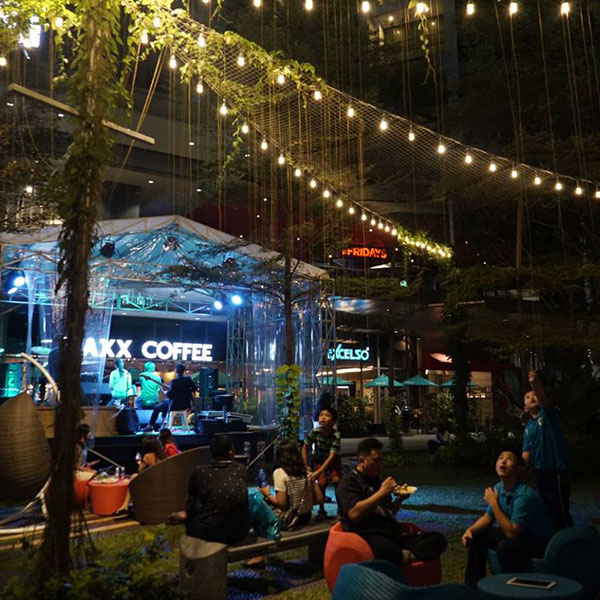 eat out foodtruck event in lippo mall puri st. moritz
